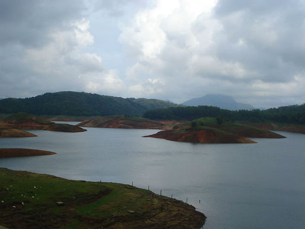 02. ഇടുക്കി ഡാം