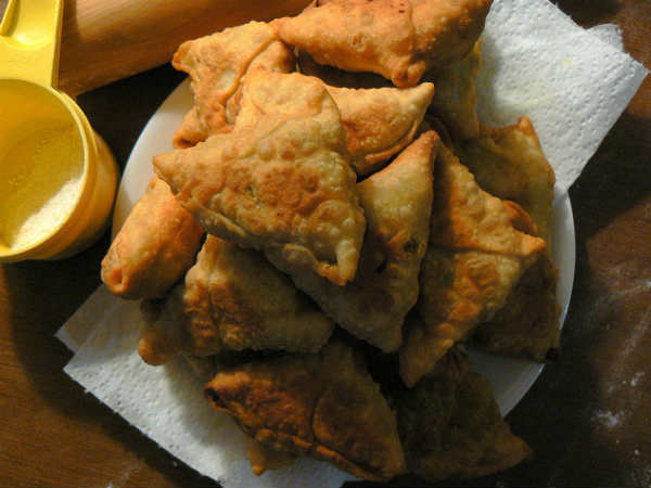 Best Places To Taste Different Samosa 