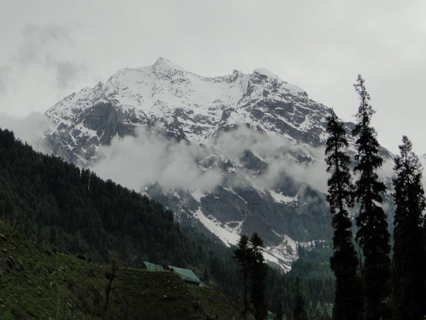 സമീപത്തുള്ള ടൂറിസ്റ്റ് കേന്ദ്രങ്ങള്‍