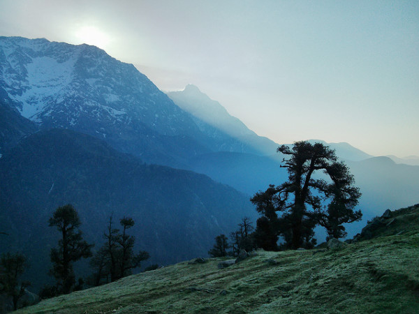 1. ത്രിയുണ്ട്