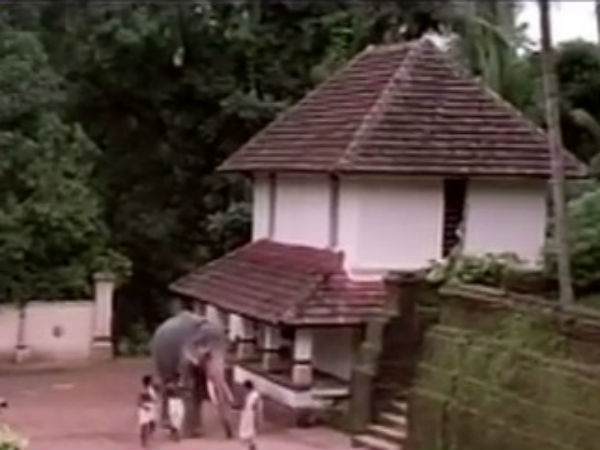 01. ഒളപ്പമണ്ണ മന, ആകശഗംഗ