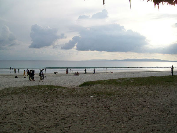 മുതലയുണ്ട് സൂക്ഷിക്കുക