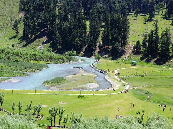 12. കശ്മീര്‍ താഴ്വര - ഏറ്റവും മികച്ച താഴ്വര