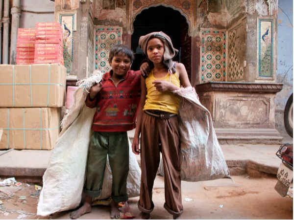 06. കന്നാസും കടലാസും