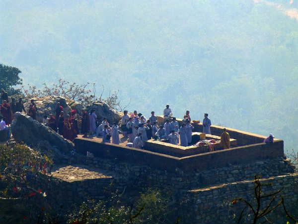 ധ്യാനിക്കാൻ പ‌റ്റിയ സ്ഥലം