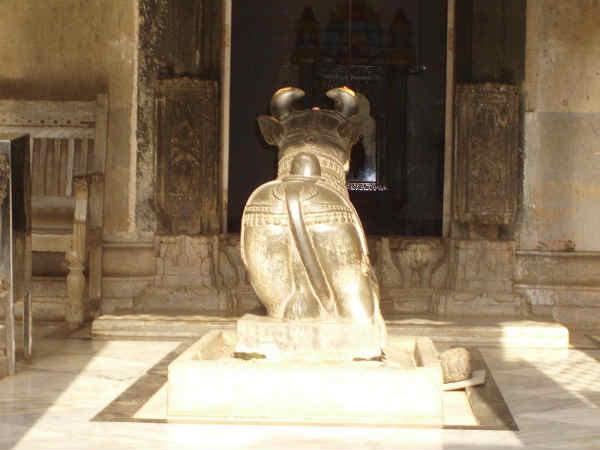 നന്ദി പ്രതിമ