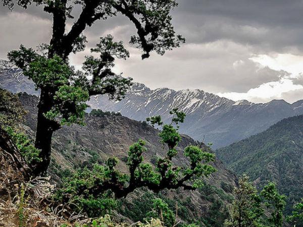 ഡിയോറിയ താലിൽ എത്തിച്ചേരാ‌ൻ