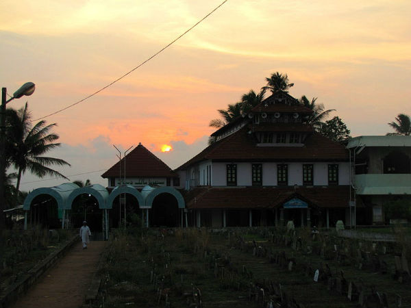 ഉരു നിർമ്മാണം