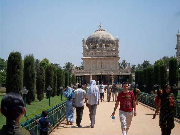 07. ഗുംബാസ്, ശ്രീ‌രംഗപട്ടണം