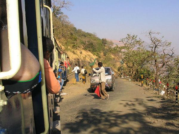 മതേരൻ റെയി‌ൽവെ