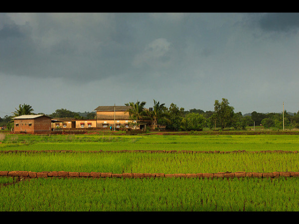 01. രത്‌നഗിരിയിൽ