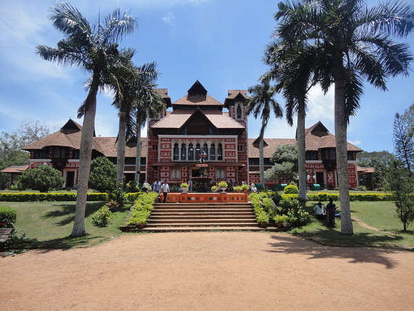 08. സമീപത്തെ ടൂറിസ്റ്റ് കേന്ദ്രങ്ങൾ