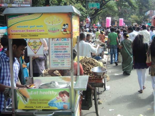 പലതരത്തിലുള്ള സ്റ്റാളുകൾ