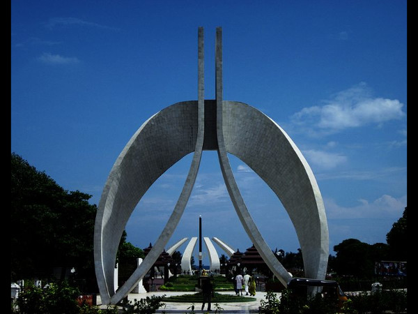 ശവകുടീരം