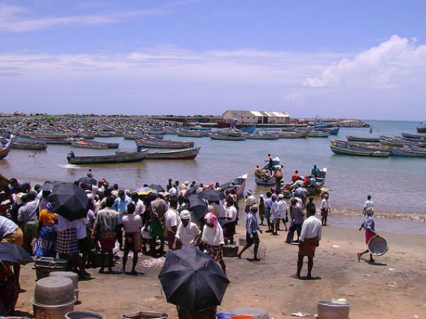 ആള്‍ക്കൂട്ടം