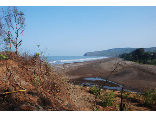 01. ഹരിഹരേശ്വർ ബീച്ച്, മഹാരാഷ്ട്ര