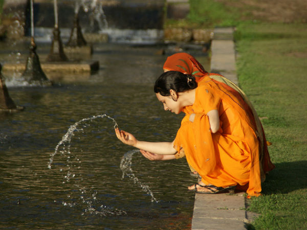 തടക്കരയിൽ