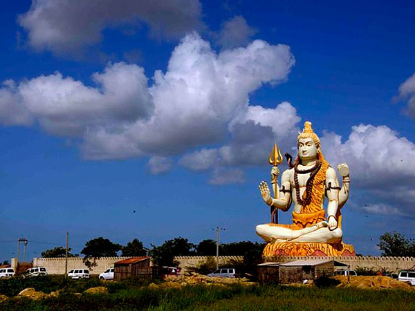 നാഗേശ്വര്‍ ജ്യോതിര്‍ലിംഗ ക്ഷേത്രം