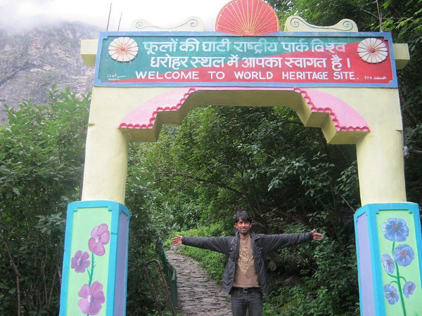 പൂക്കളുടെ താഴ്വരയിലേക്ക്