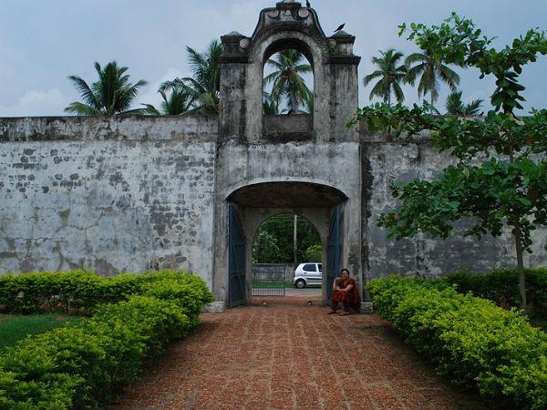 02. അഞ്ചുതെങ്ങ് കോട്ട