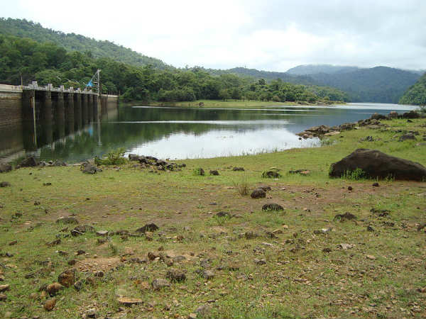 07. പെരിങ്ങല്‍കൂത്ത് ഡാം