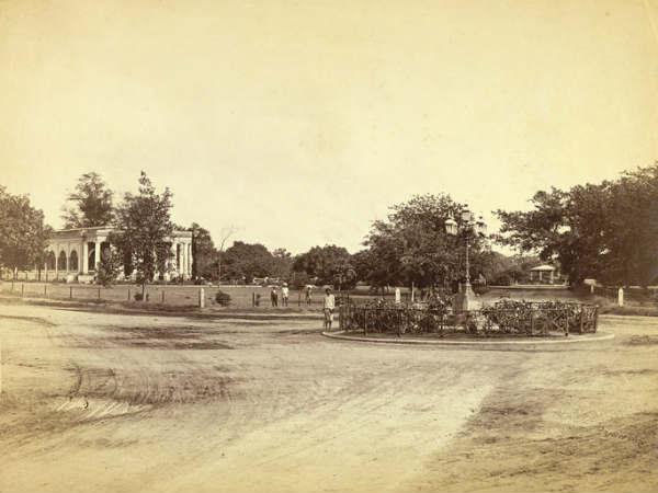 മാന്‍ഷന്‍ ഹൗസ് 