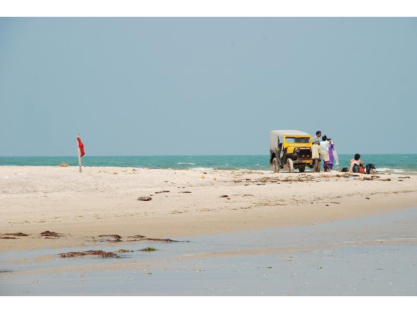 കടലുകള്‍ ഒരുമിക്കുന്ന സ്ഥലം