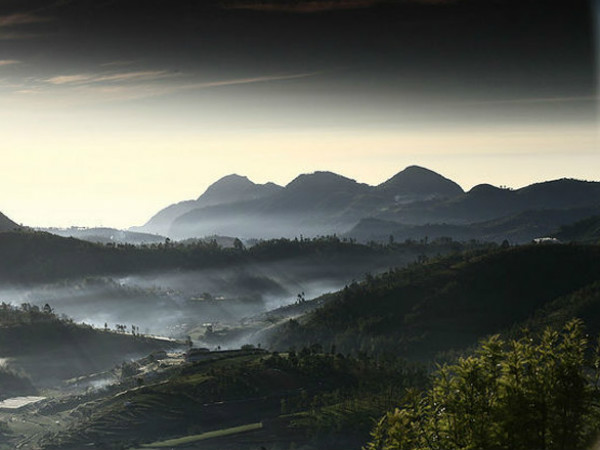 മലനിരകളുടെ റാണി അഥവാ ഊട്ടിയെപ്പോലൊരു സുന്ദരി