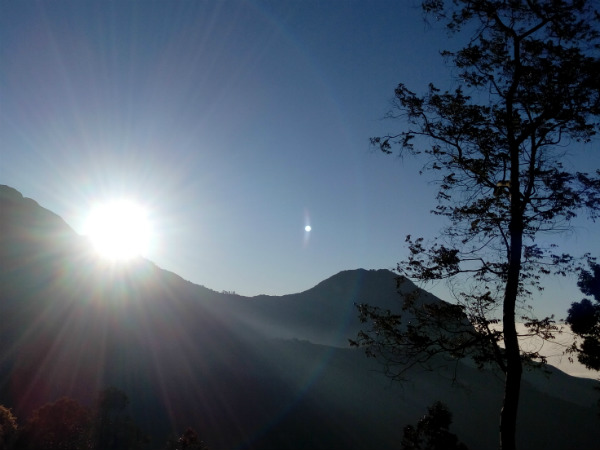 1. മൂന്നാര്‍ ടോപ് സ്റ്റേഷന്‍