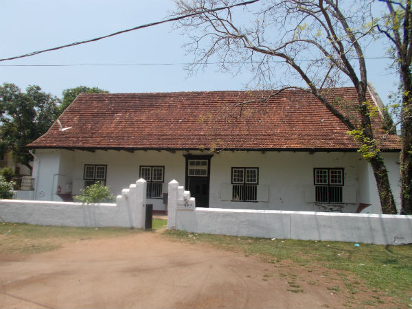 6.ഡേവിഡ് ഹാള്‍