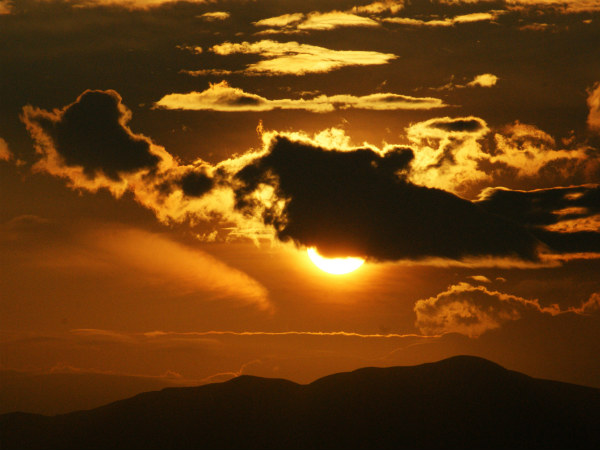വിശ്വാസത്തിന്റെ മഞ്ഞുപെയ്യുന്ന പാഞ്ചാലിമേട്ടിലൂടെ...