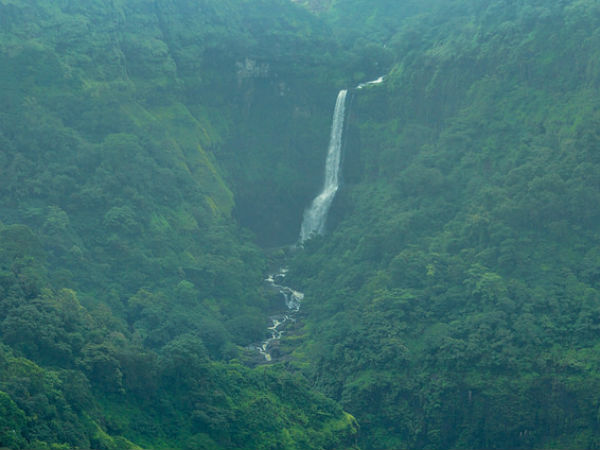  കുനെ വെള്ളച്ചാട്ടം