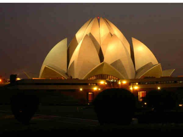 ലോട്ടസ് ടെമ്പിള്‍