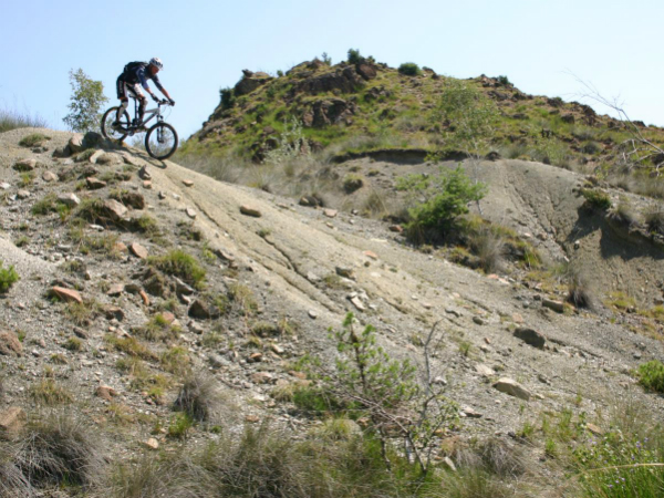  മൗണ്ടന്‍ ബൈക്കിങ്ങും റോഡ് ബൈക്കിങ്ങും