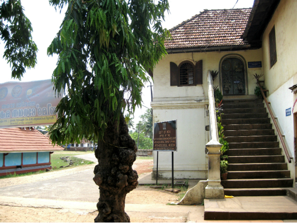  സന്ദര്‍ശകര്‍ക്കായി