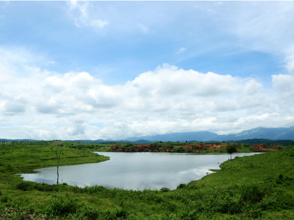 Karapuzha Dam the major attraction of travellers. 