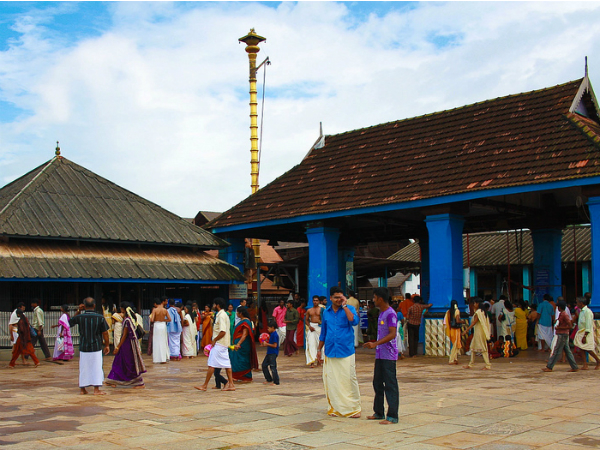 ചോറ്റാനിക്കര ക്ഷേത്രം 