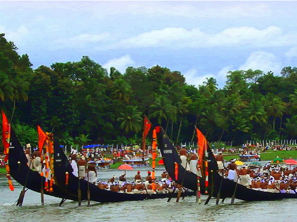 ആറന്‍മുള ഉത്രട്ടാതി വള്ളംകളി 