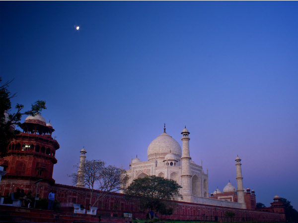 അഷ്ടഭുജങ്ങള്‍