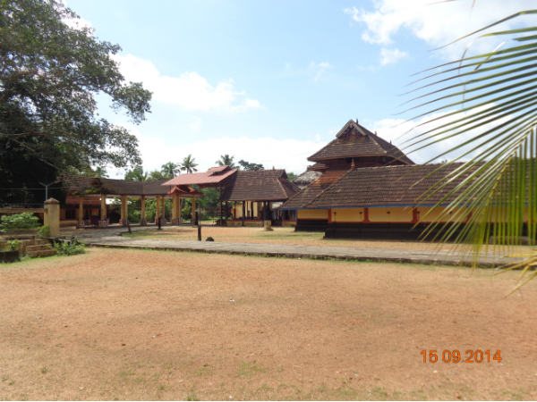 ഭൂതത്താന്‍മാര്‍ കെട്ടിയ മതില്‍ക്കെട്ട്