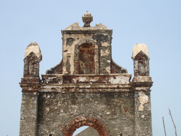  ജീവിക്കുന്ന പ്രേതാലയം