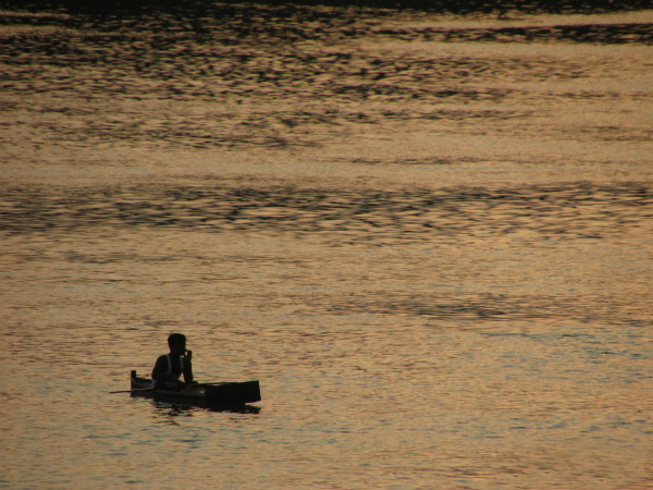 ഭാഗീരഥിയുടെ കരയിലെ പട്ടണം