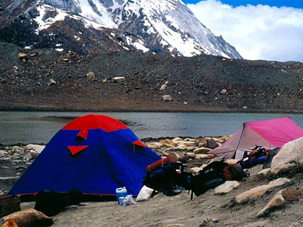 സതോപന്ത് ലേക്ക് 