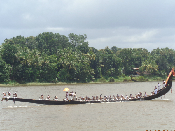 തോണി പുറപ്പെടുന്നത്