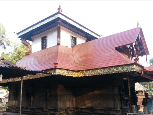 ദക്ഷിണാമൂര്‍ത്തിയായ ശിവന്‍