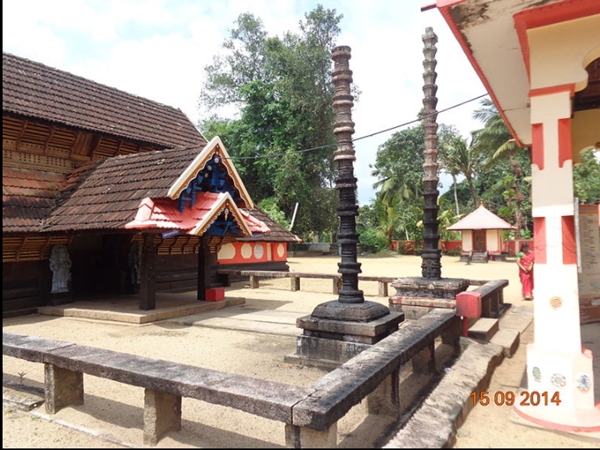 കള്ളിയങ്കാട്ട് നീലിയെ കടമറ്റത്ത് കത്തനാര്‍ കുടിയിരുത്തിയ ക്ഷേത്രം