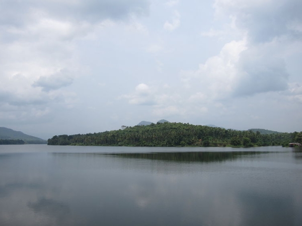 ഭൂതത്താന്‍കെട്ട് 