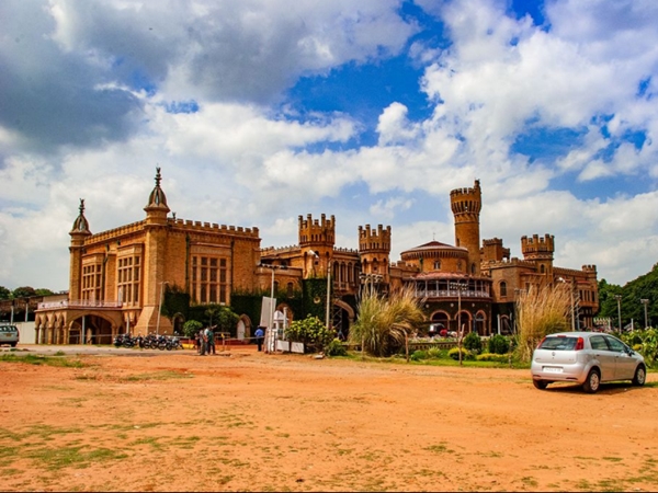 ബെംഗളുരു പാലസ്