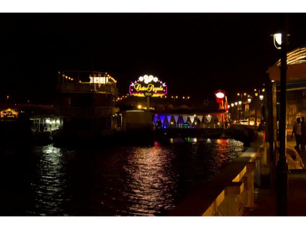 ടെന്റുകളില്‍ ഒഴുകാം