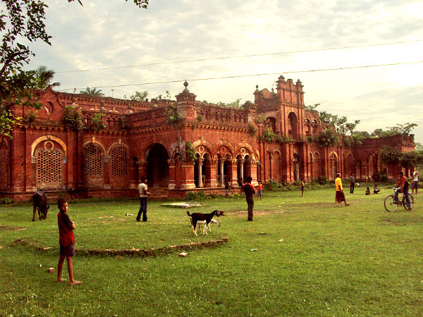 ബുദ്ധനും മഹാവീരനും ഉള്ളയിടം